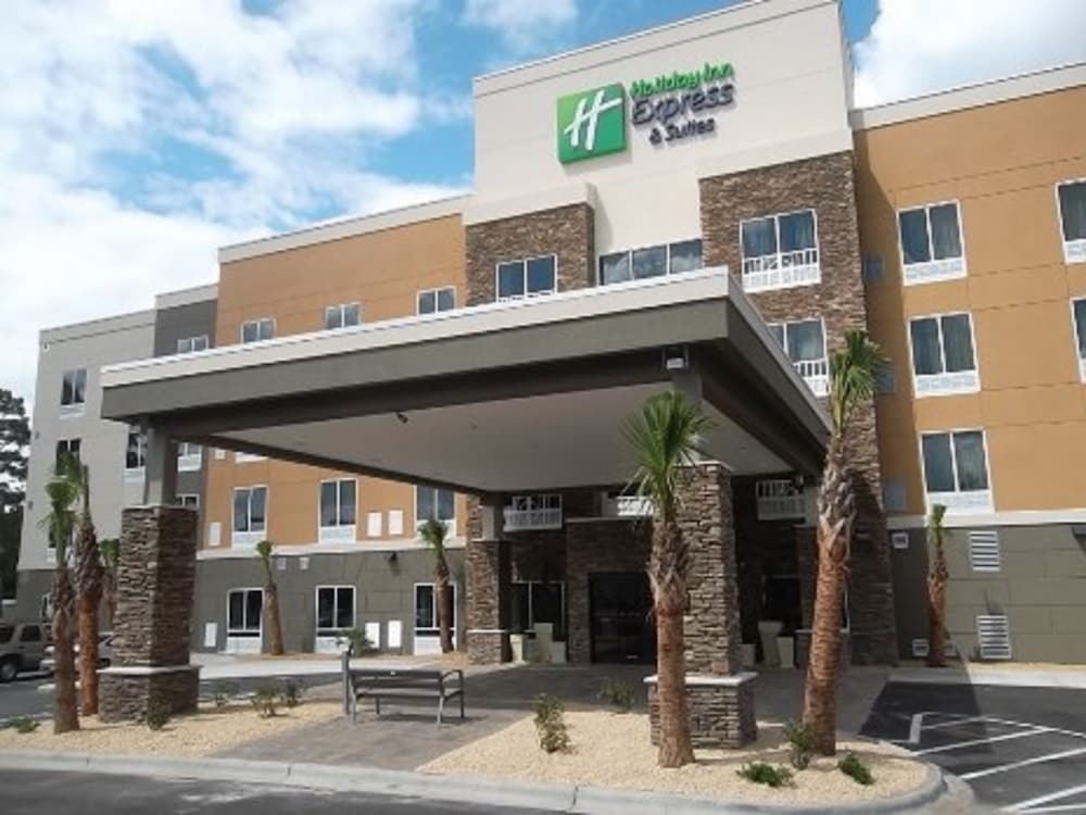 Holiday Inn Express & Suites Southport Oak Island Area an IHG Hotel - featured photo