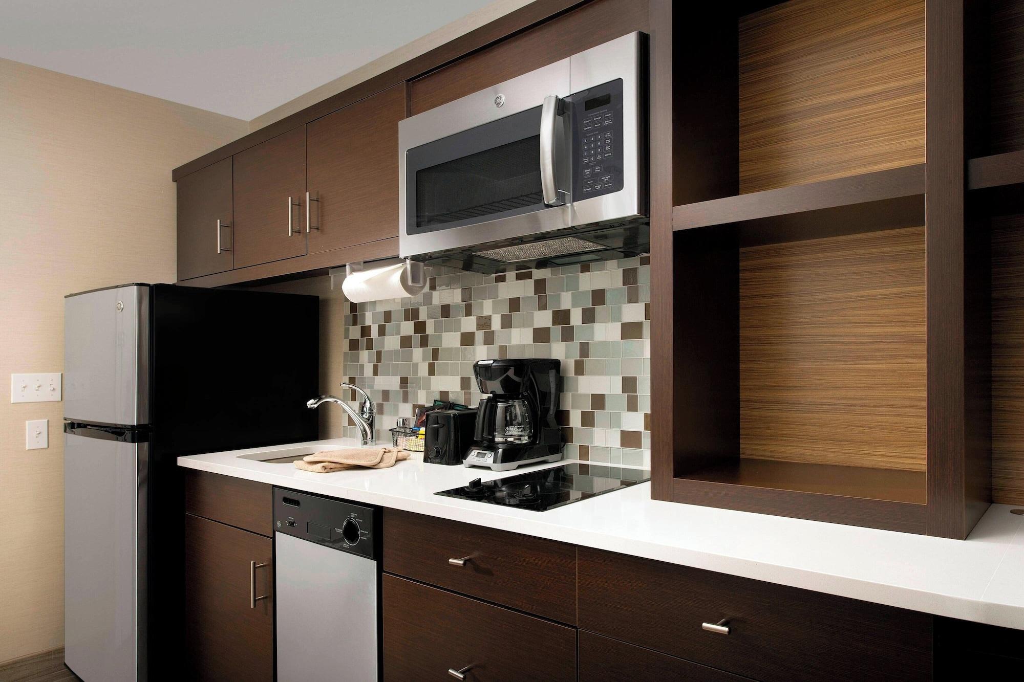TownePlace Suites by Marriott Alexandria Fort Belvoir - photo 30
