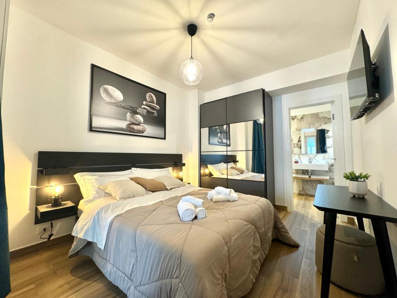 Saint Peter Rome Luxury Apartments with 24h Guarded Parking — 4-Star Luxury Hotel in Rome, Italy