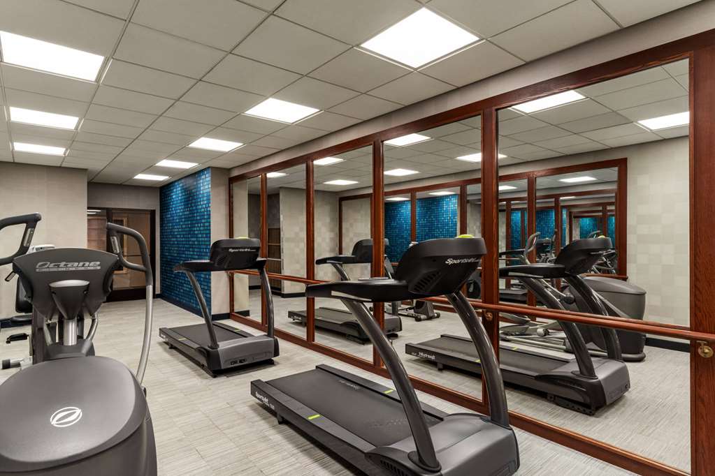 La Quinta Inn & Suites by Wyndham Madison American Center - photo 9