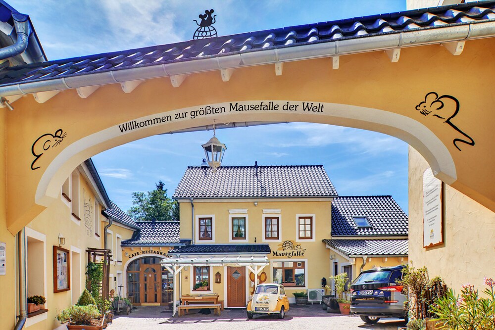 Hotel Am Eifelsteig — hotel in Daun