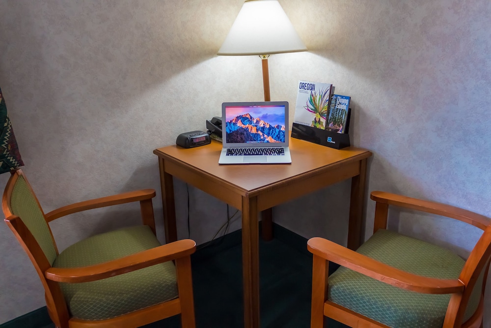 Guest House Inn Junction City - photo 14