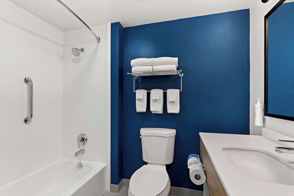 Inn At Chocolate Ave Surestay Collection By Bw - photo 32