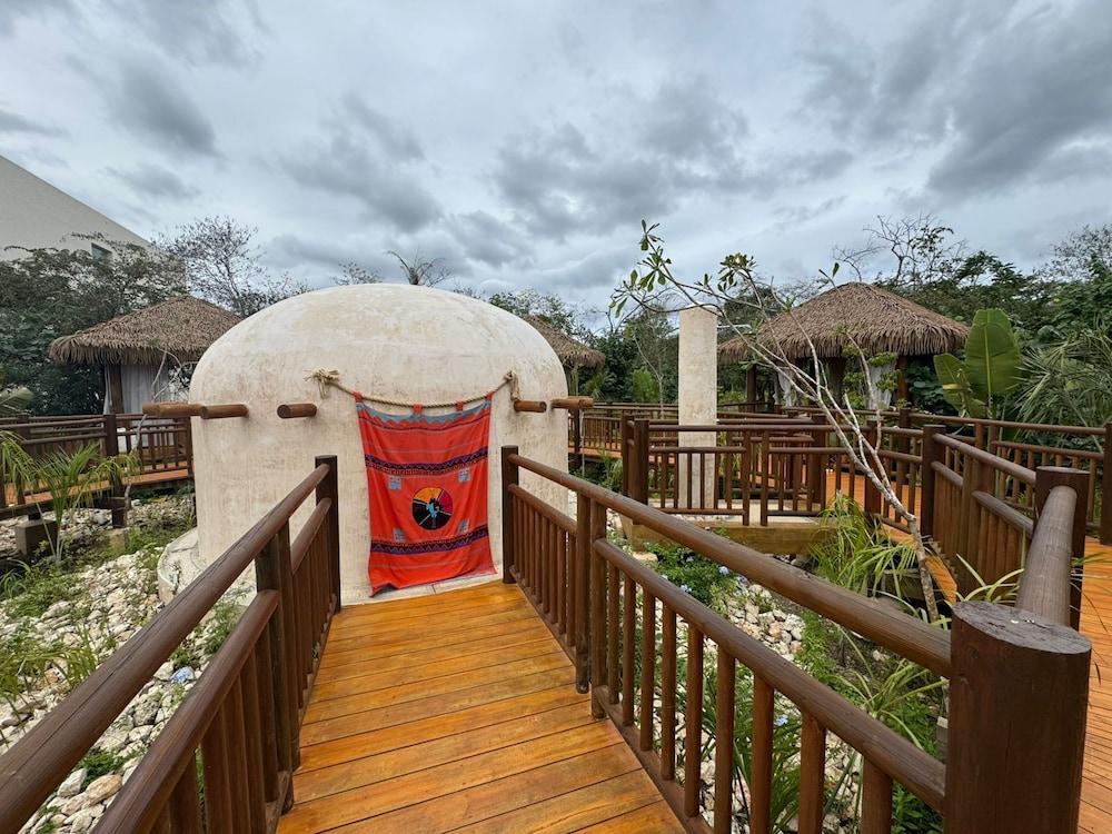 Hotel Mundo Maya Edzná