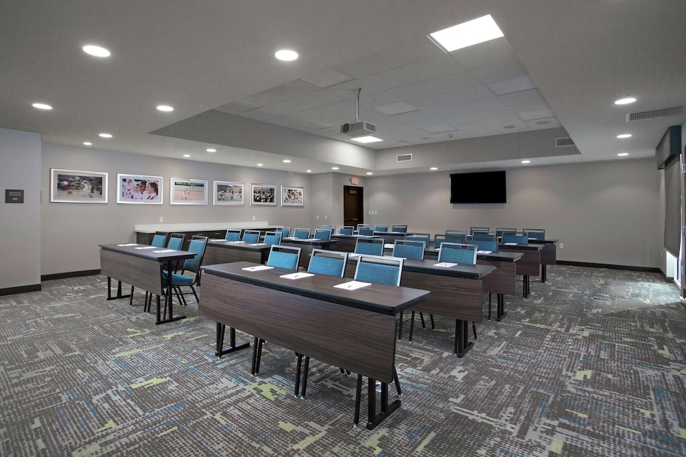 Hampton Inn & Suites Kutztown - photo 22