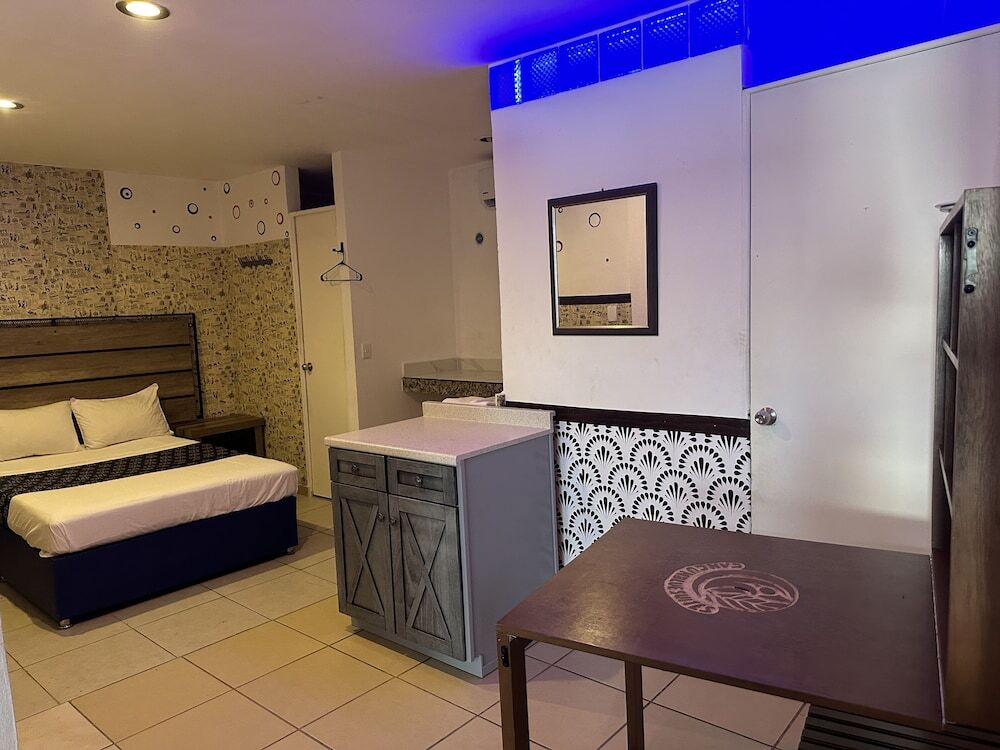 Cancún Plaza Hotel & Hostal — Cancun — photo 3