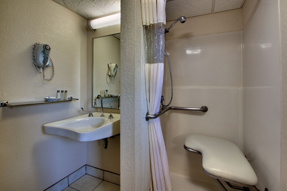 EverSpring Inn - photo 35