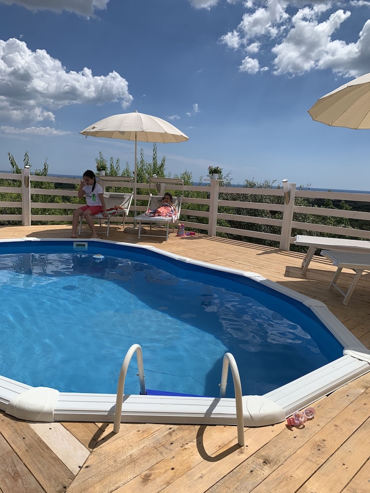 Agriturismo Eloro Pizzuta — 4-Star Luxury Hotel in Noto, Italy