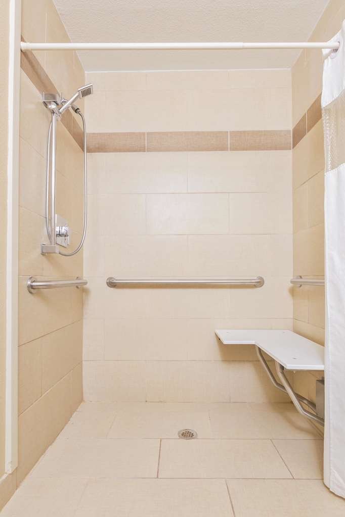 La Quinta Inn by Wyndham Austin North - photo 9