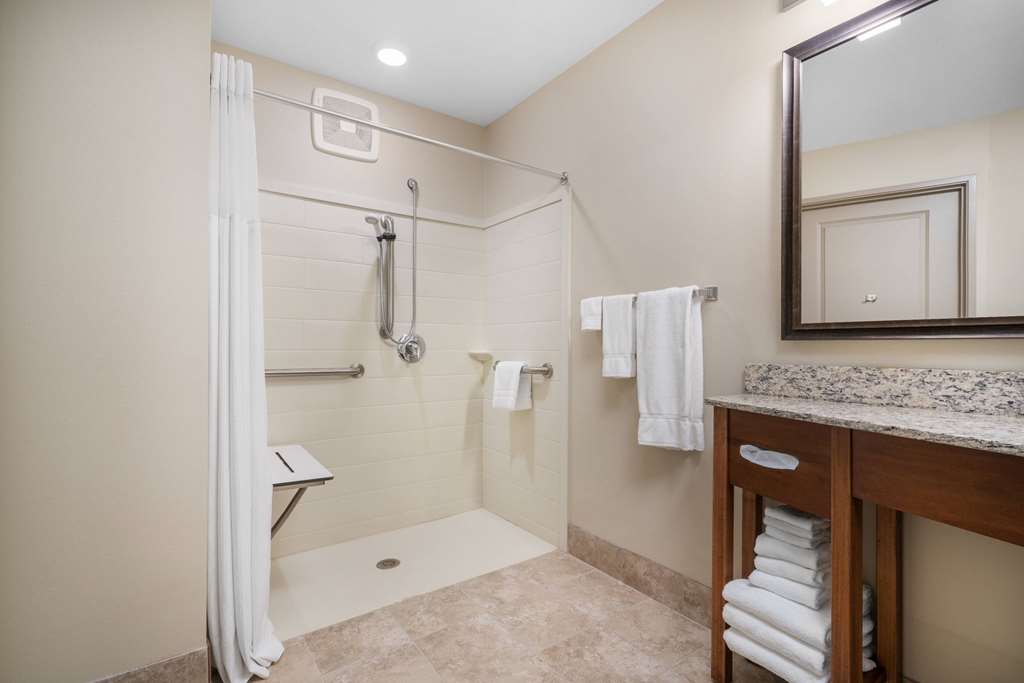 AmericInn by Wyndham Hartford SD - photo 14