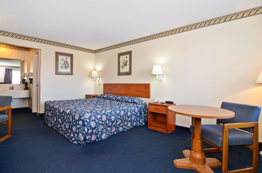 Residential Suites Blue Springs by Hotel O I 70 - photo 9