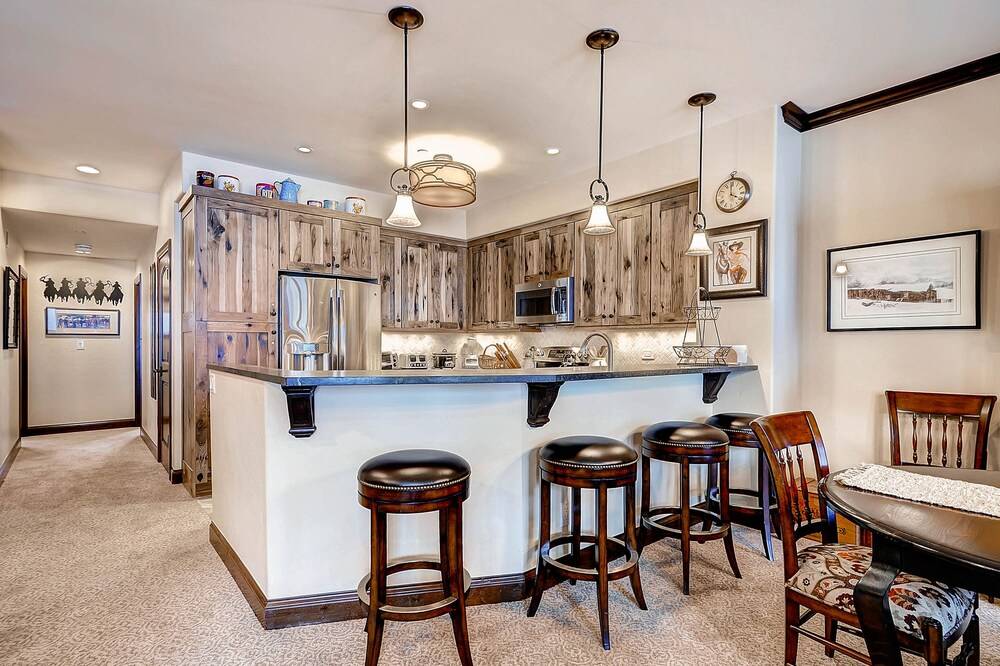 Highlands Slopeside by East West Hospitality - photo 179