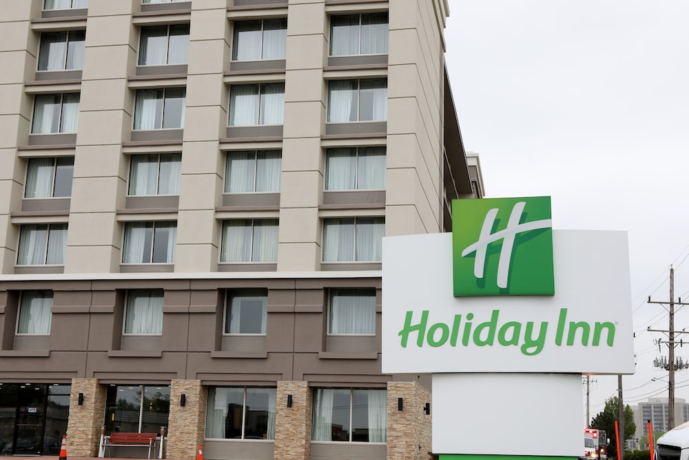 Holiday Inn Chicago Oakbrook an IHG Hotel - featured photo