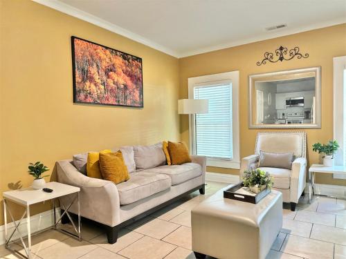 Home in Downtown Concord — 4-Star Luxury Hotel in Concord, United States
