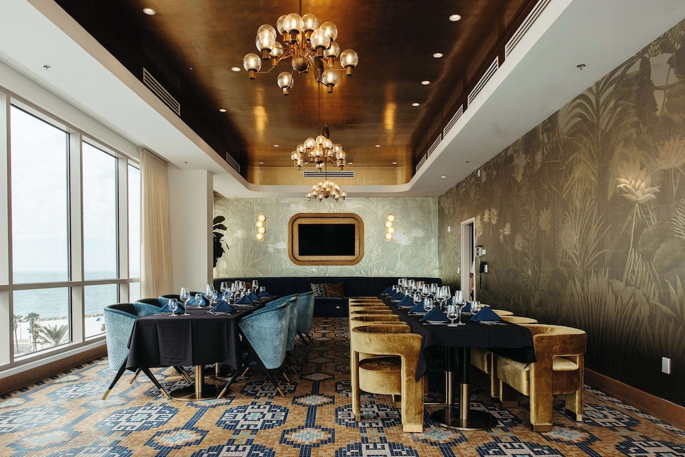 The Hiatus Clearwater Beach Curio Collection By Hilton - photo 109