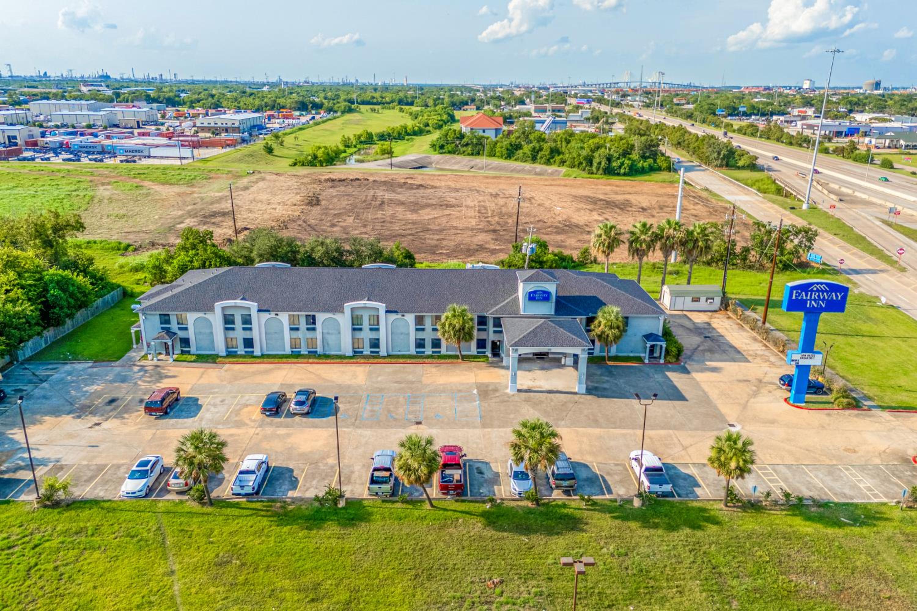 Capital O Fairway Inn Baytown La Porte TX - photo 29