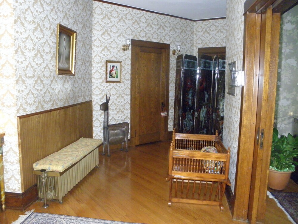 The Doctor's Inn Virginia - photo 3
