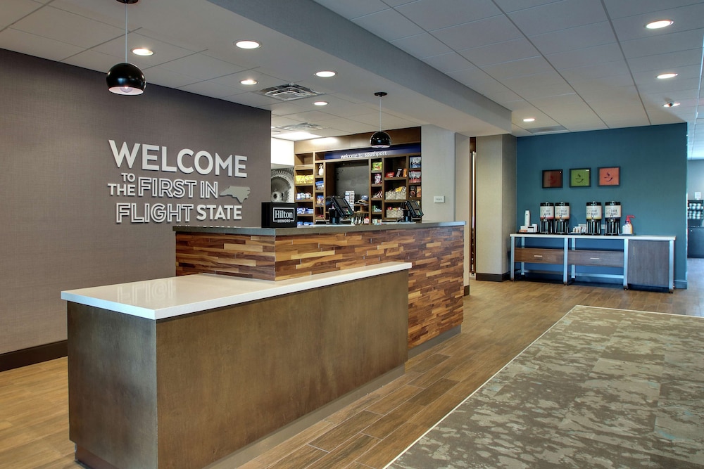 Hampton Inn & Suites Southport - photo 46