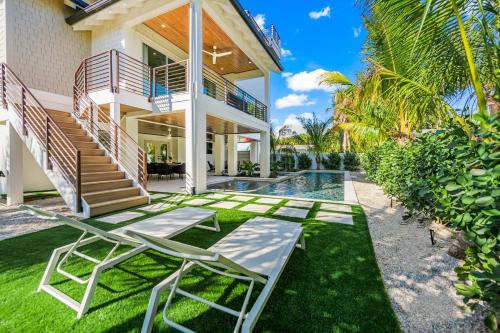 Annabella By The Sea in Holmes Beach, United States