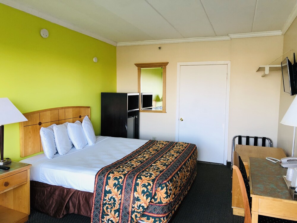 Rodeway Inn Oceanview - photo 7