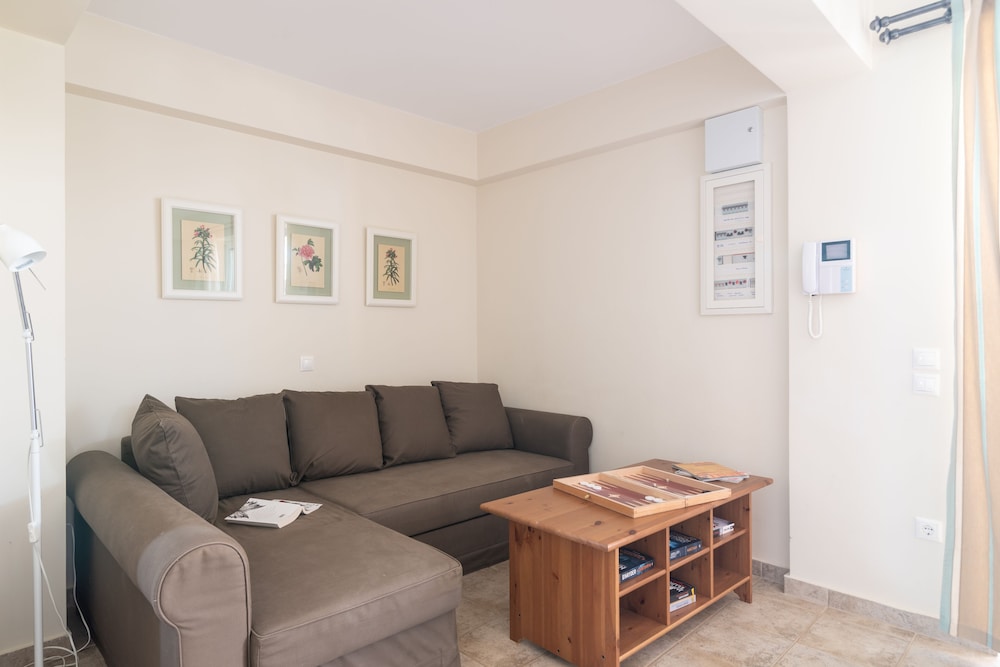 Dialiskari Villas — 4-Star Luxury Hotel in Gargalianoi, Greece