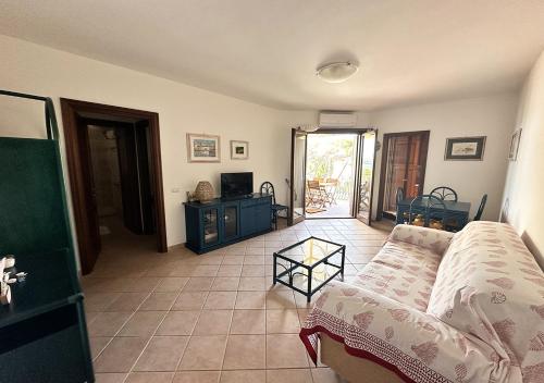 Murphy Holiday Homes Residenza Aldo Moro 03 — 4-Star Luxury Hotel in La Maddalena, Italy