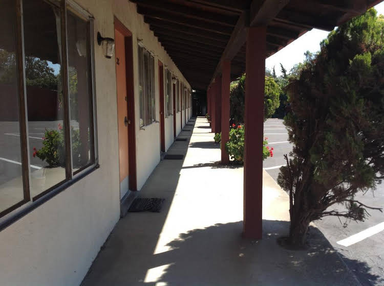 Wiebe Motel - photo 20