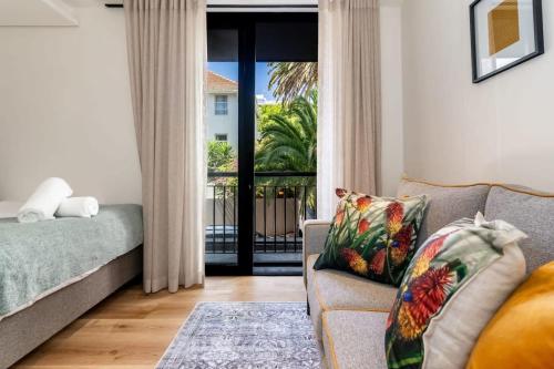 102 Marvol Beautiful Modern Sea Point Studio With Parking
