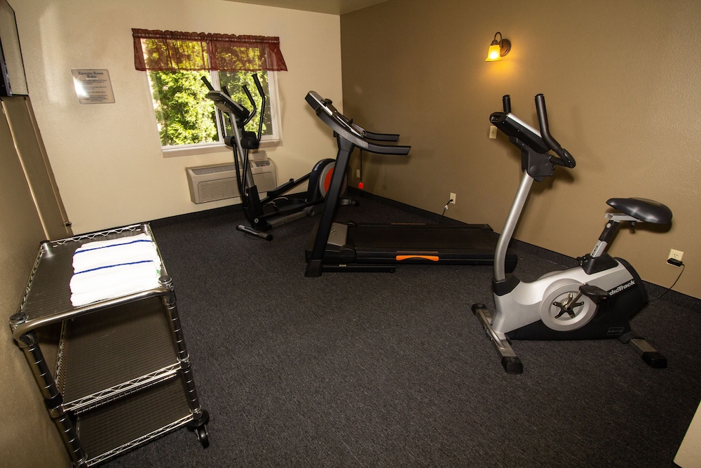 FairBridge Inn & Suites Kellogg - photo 36