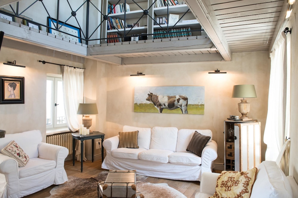 Tartufo Bianco Villa Althea — 4-Star Luxury Hotel in Bossolasco, Italy