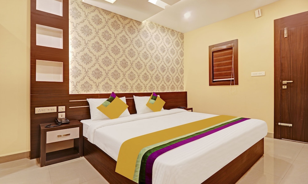 Itsy Hotels Sapphire Residency — Manjeri