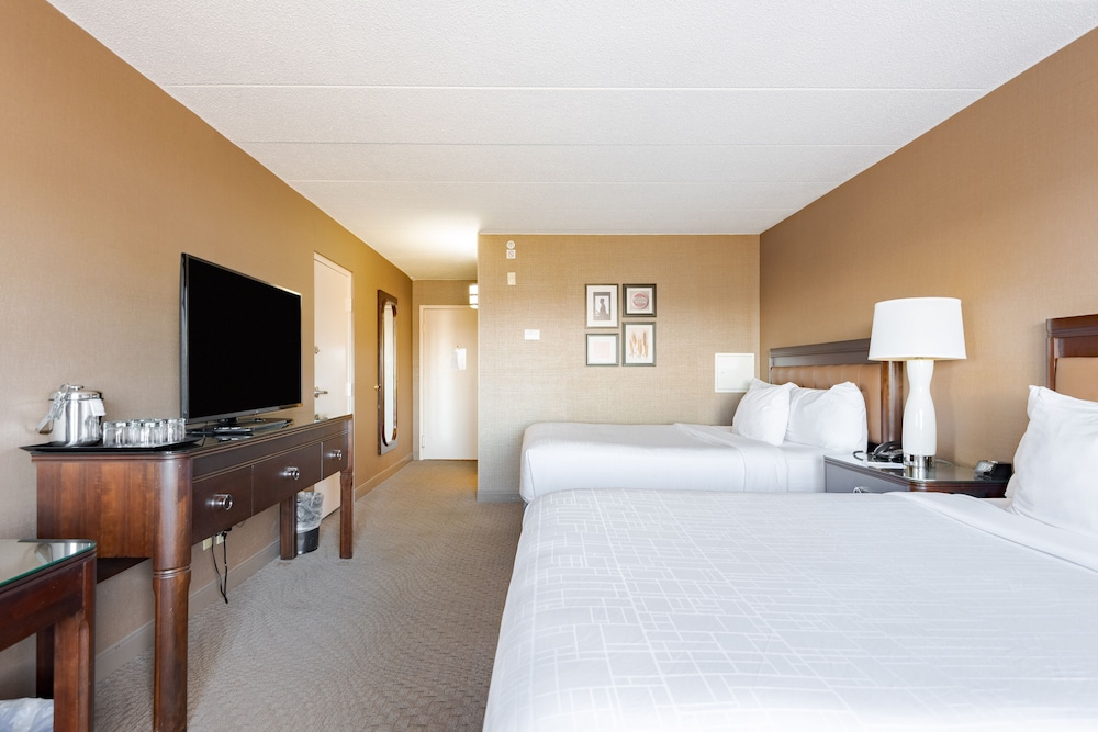 Wyndham Omaha West Dodge - photo 14