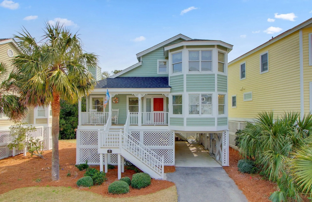 55 Pelican Bay by Avantstay Easy Beach Access Shared Pool Lagoon Fishing in Isle Of Palms, United States