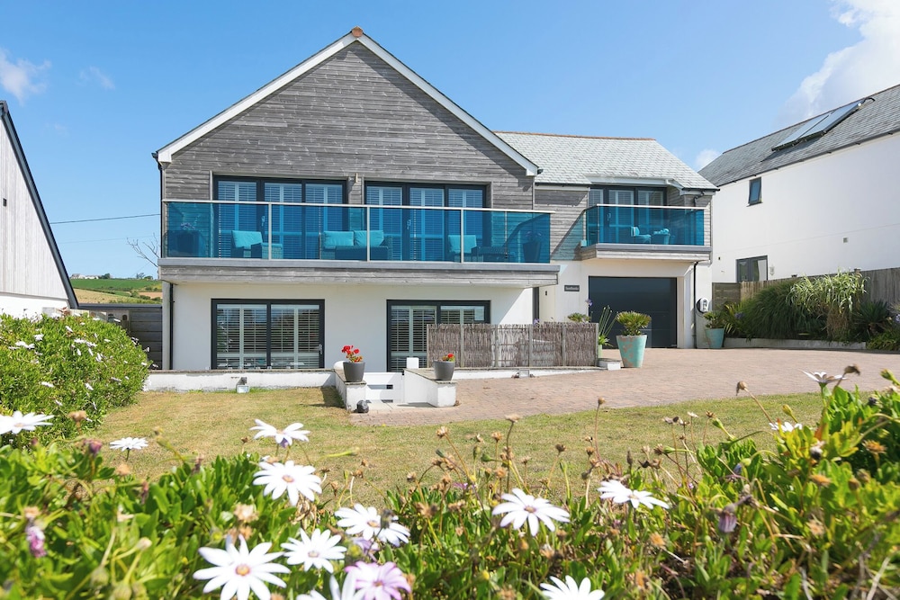 Sandbanks - last minute hotel in Penzance