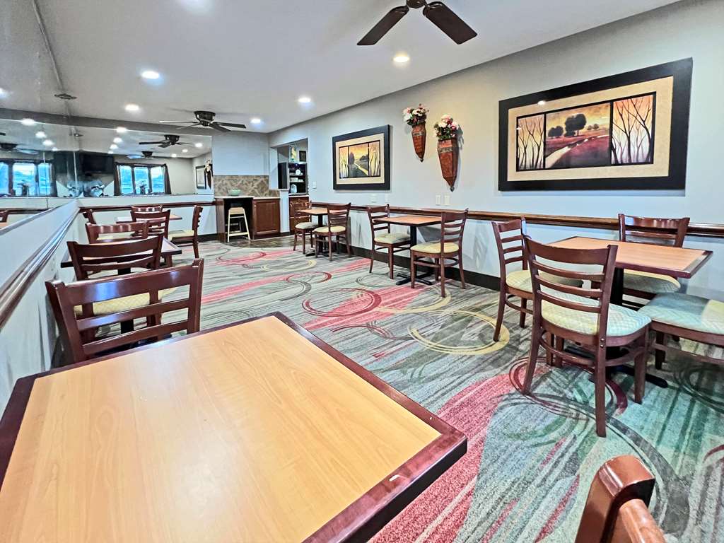 Quality Inn Mitchell I 90 - photo 32