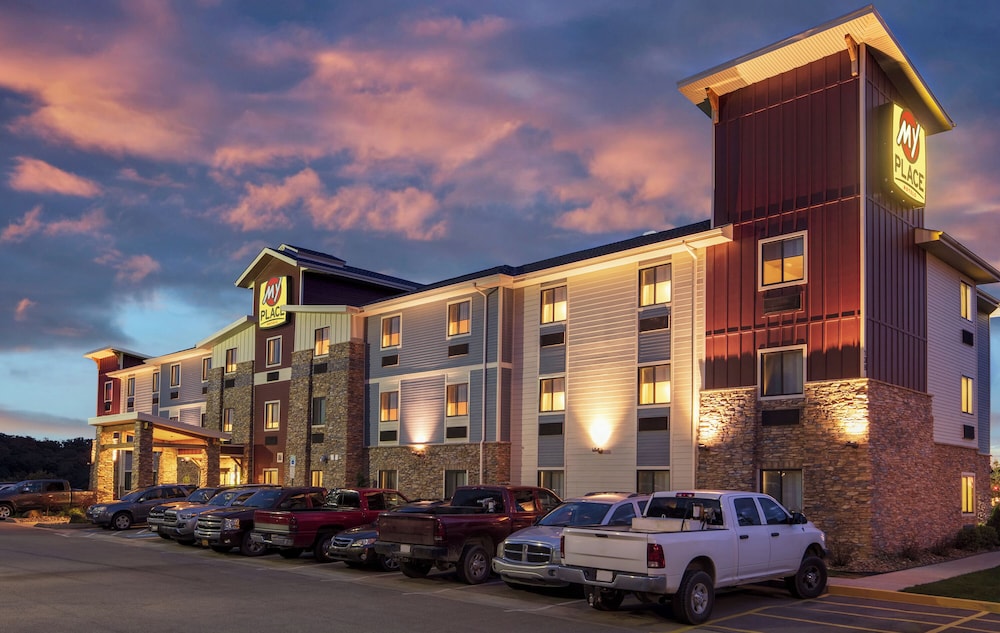 My Place Hotel Pittsburgh North Monaca PA in Monaca, United States