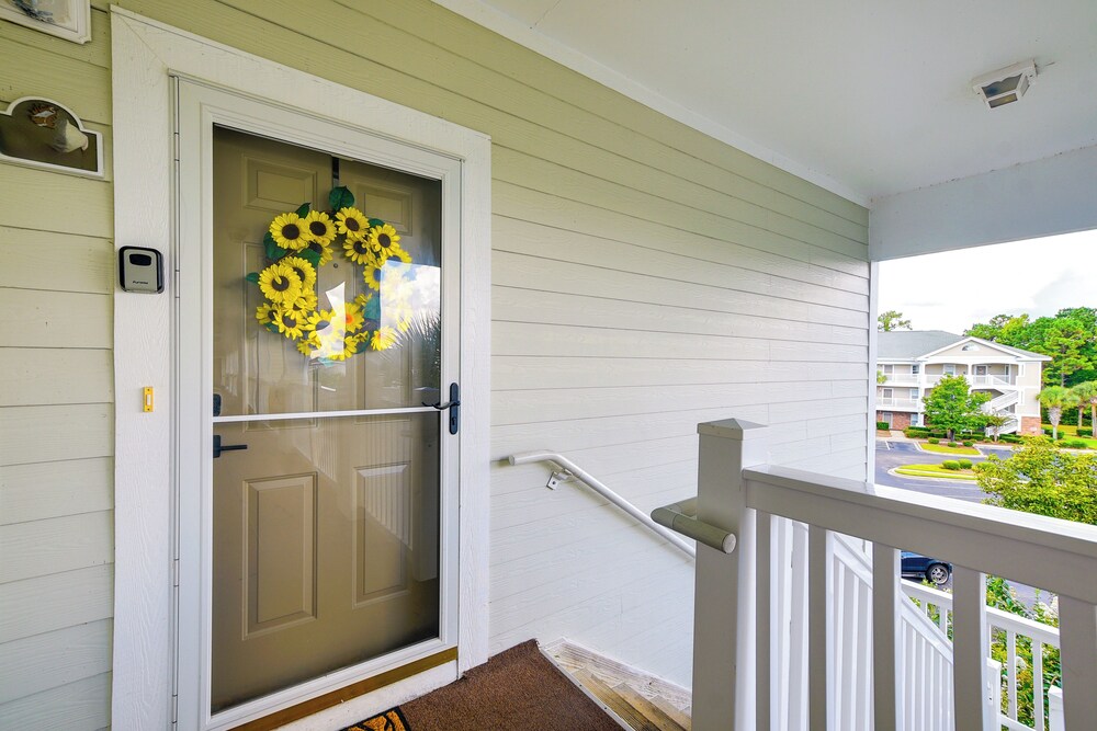 Barefoot Resort Condo w Pools & Balcony - photo 15