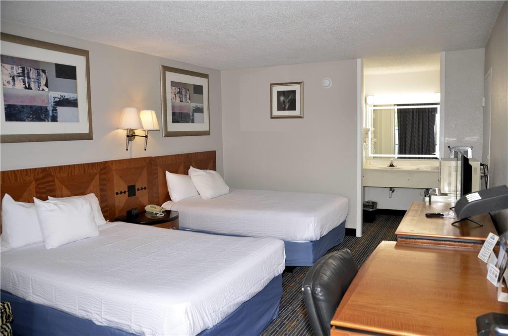 Days Inn by Wyndham Luray Shenandoah - photo 45