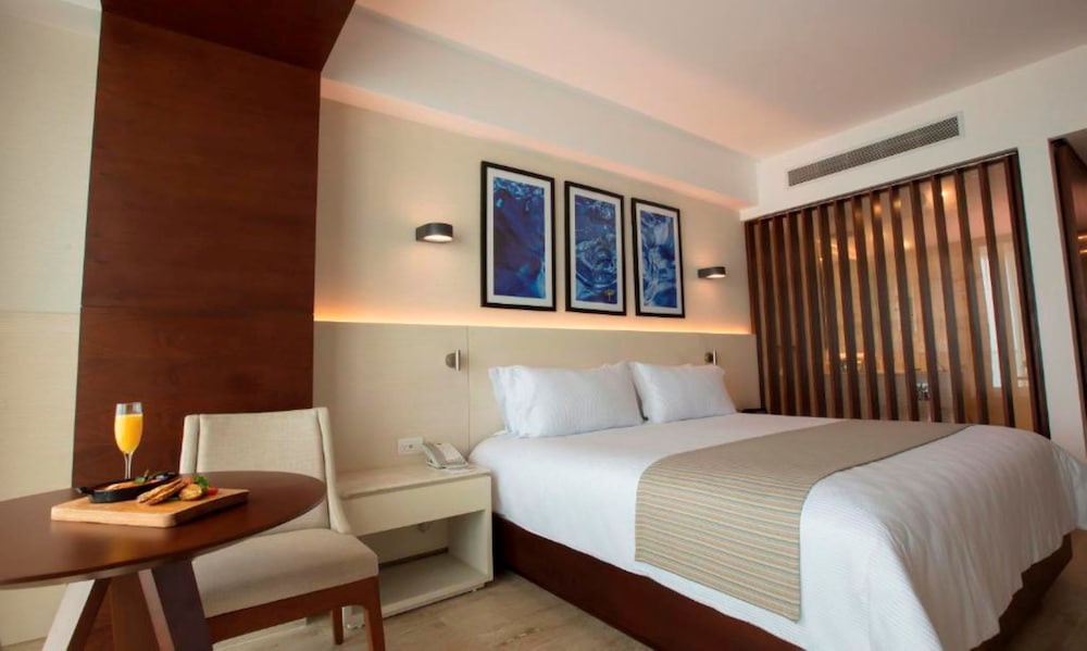Krystal Grand Cancun All Inclusive