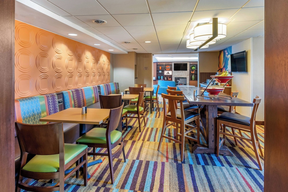 Fairfield by Marriott Inn & Suites Portland Maine Airport - photo 18