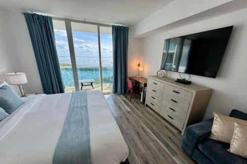 Balcony Ocean View WiFi Pool Gym Parking in Miami, United States