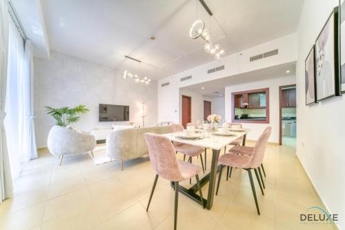 Impeccable 2BR at Bahar 2 JBR by Deluxe Holiday Homes — 4-Star Luxury Hotel in Dubai, United Arab Emirates