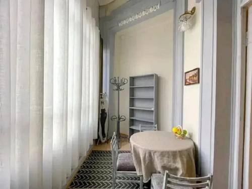 Apartment On Tabidze 3 5