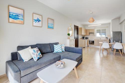 Sunny&Cozy Family Apartment Walk To the Beach