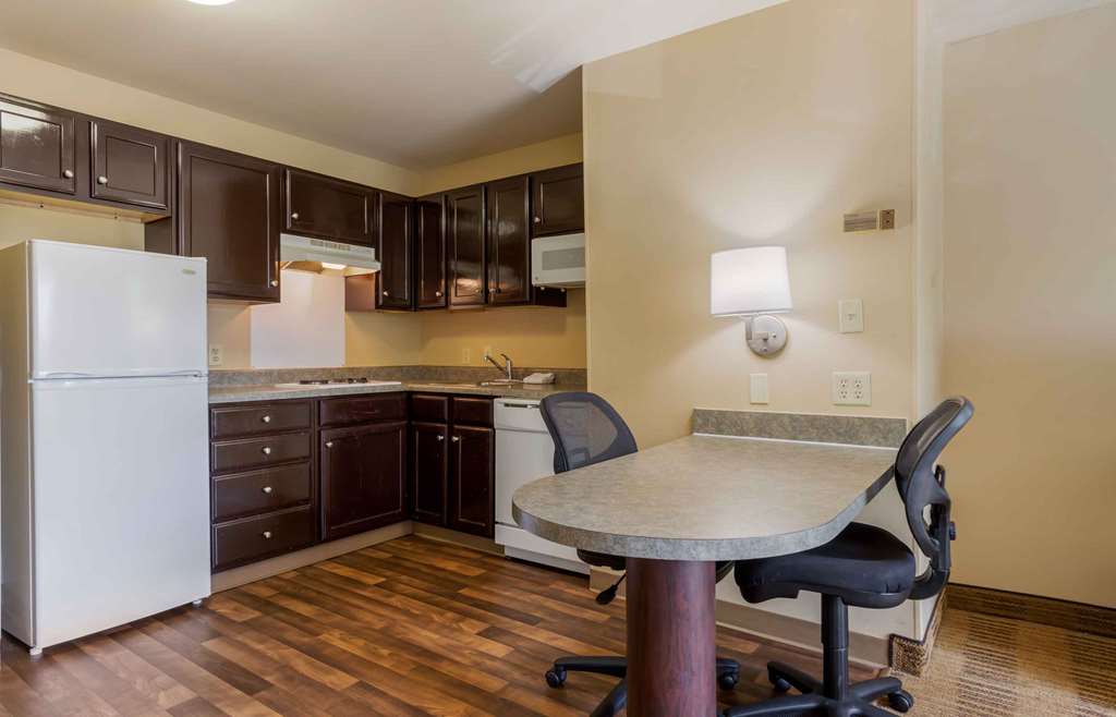 Extended Stay America Suites Columbia Northwest Harbison - photo 32
