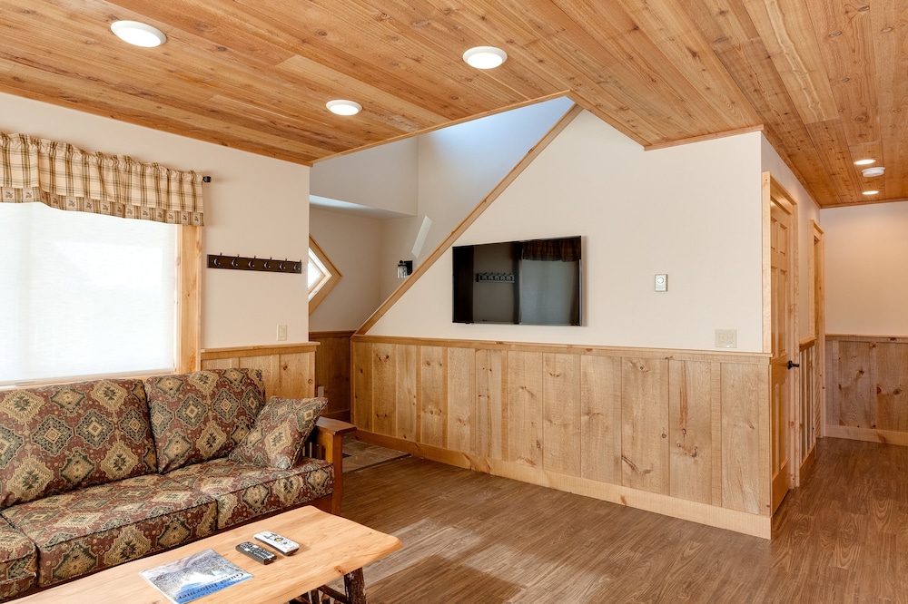 Cobble Mountain Lodge - photo 87