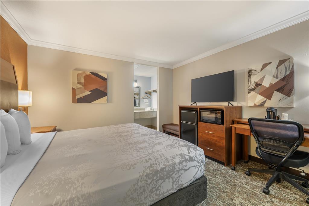 Best Western Angus Inn - photo 23