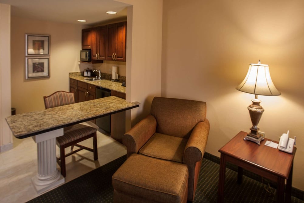 Hampton Inn & Suites Stillwater - photo 20