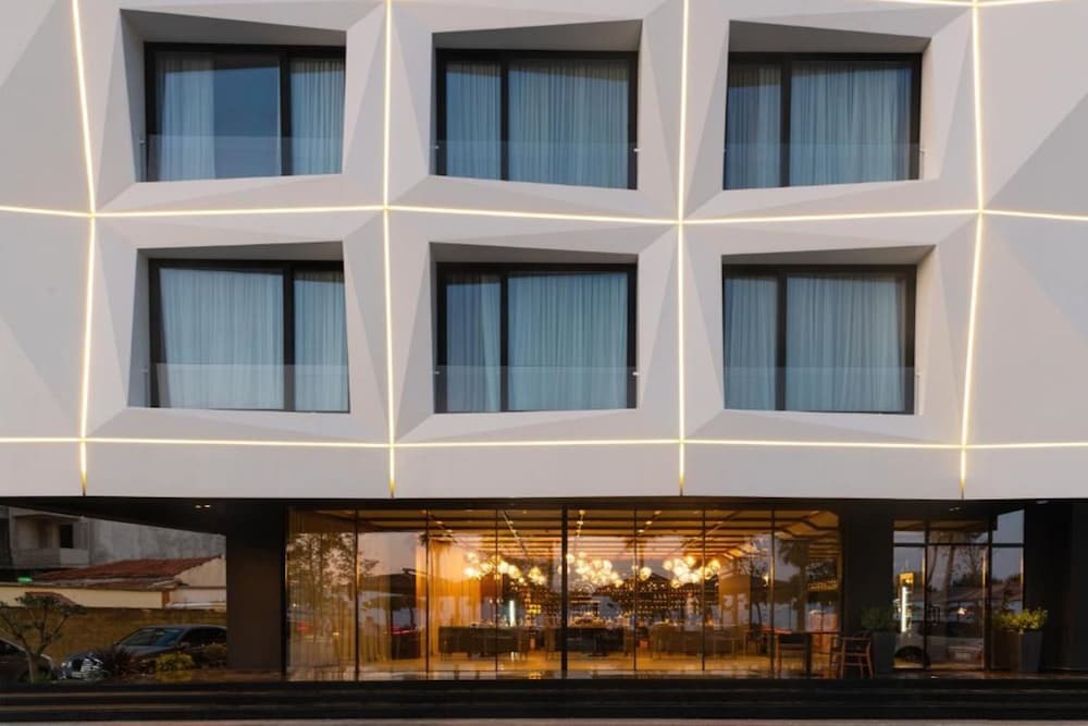 Genti Apartment — 4-Star Luxury Hotel in Vlore, Albania