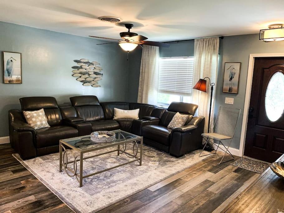 Ambers Jensen Beachhouse With Hot Tub — Jensen Beach